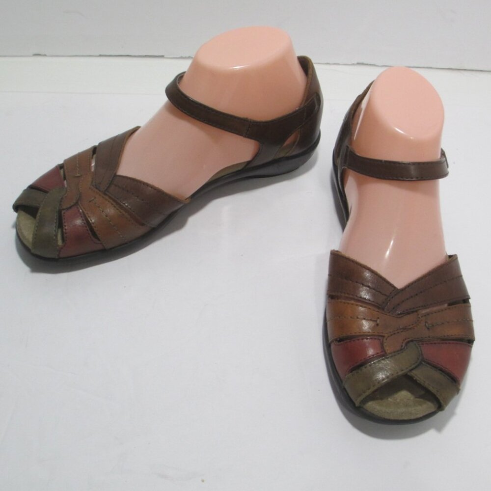 Thom McAn Womens Leather Sandals Size 8W Brown Multi Color